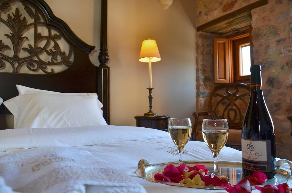 Archontiko Chioti Hotell Leonídion Rom bilde