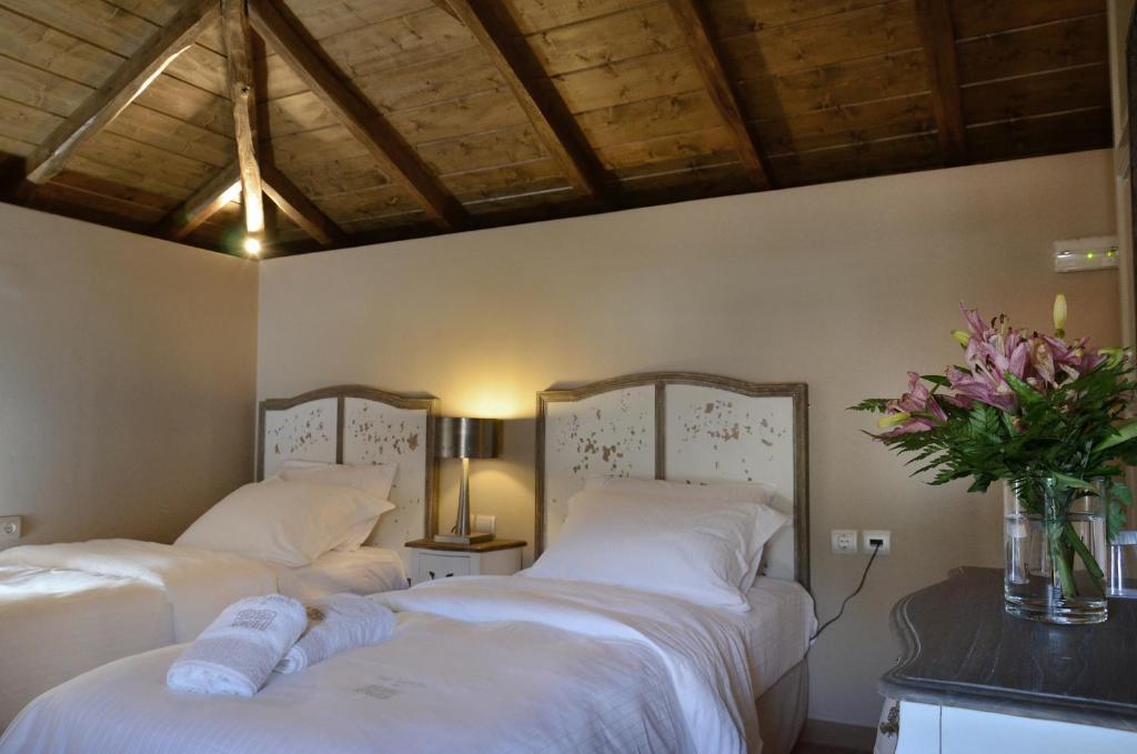 Archontiko Chioti Hotell Leonídion Rom bilde